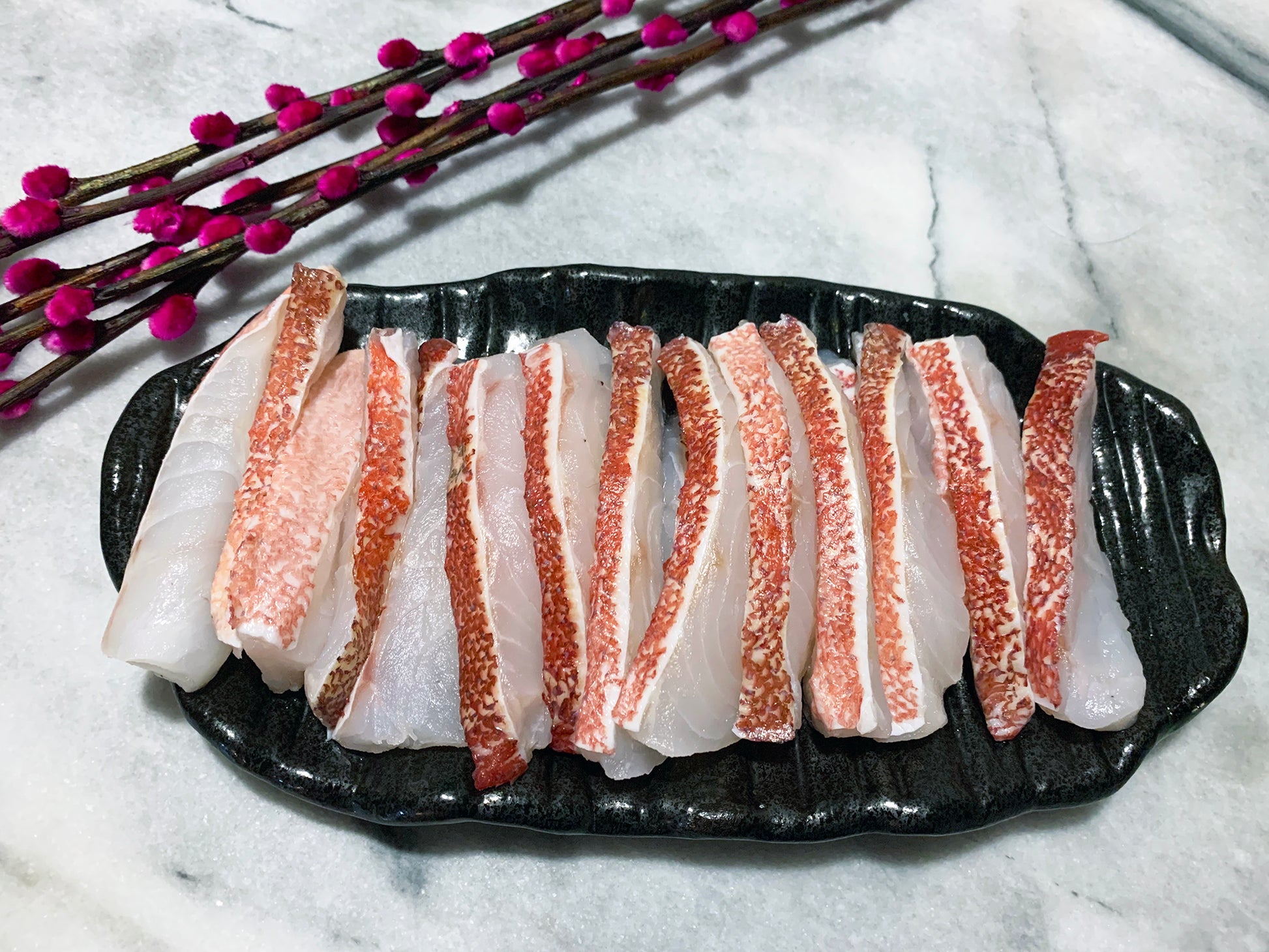 Golden Snapper Fish Slices (about 500g) - Dishthefish red grouper pearl grouper longhu sabah malaysia wild caught fresh seafood slices child friendly soup steamboat stir fry 红斑鱼片 七星斑 石斑 马来西亚 野生 鱻 鲜鱼 小孩 鱼片 火锅 炒 网购 送货 渔民 a great fish makes the dish